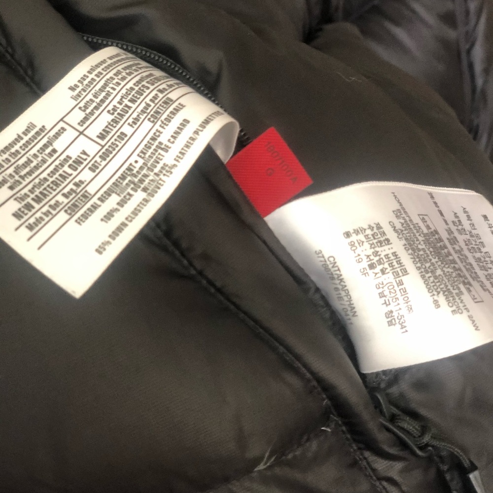 BURBERRY REVERSIBLE MONOGRAM PRINT PUFFER UNISEX - Picture 9 of 9